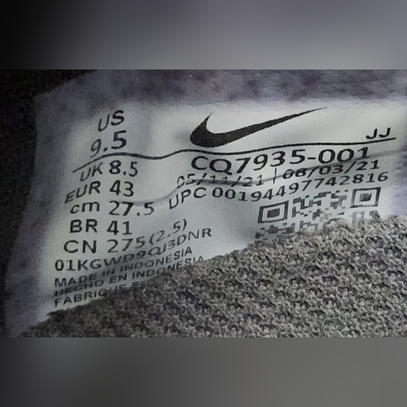 Nike Air Zoom Pegasus 37 Shield Triple Black Running Shoes Mens Size 9.5 - Picture 9 of 9